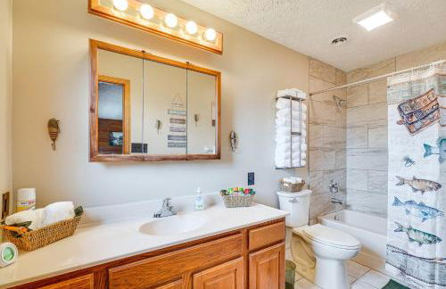 Boat Dock Pet-Friendly Douglas Lake Getaway! - Foto 22