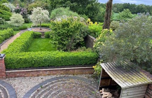 Beautiful 3 Bedroom Cottage - Picturesque Retreat - Foto 54