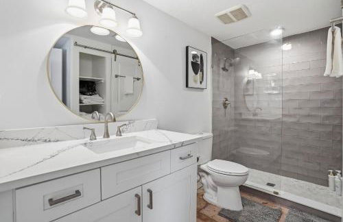 Canal-Front Oasis in Terra Ceia Pool, Patio, Dock - Foto 16