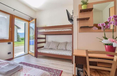 2 Bedroom Amazing Home In Sovramonte - Foto 20