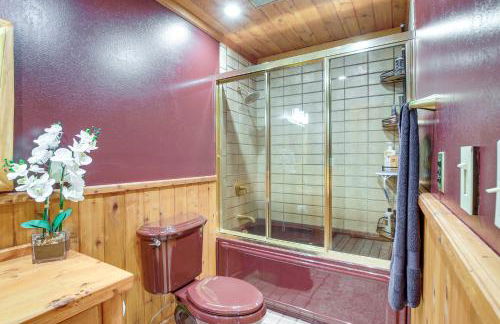 Family Home with Indoor Pool about 2 Mi to Elkhart Lake! - Foto 12