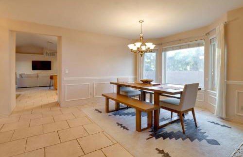 Home on Golf Course with Private Pool in Phoenix! - Foto 10