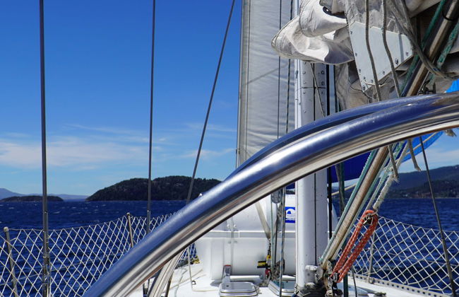 Sailboat Trip on Nahuel Huapi Lake - Foto 1