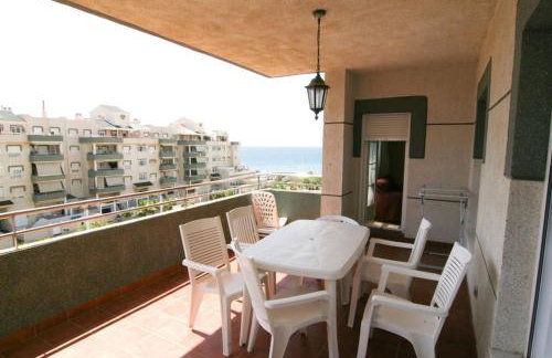 Apartamento primera linea de Playa Climatizado Internet - Foto 16