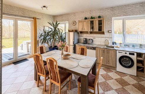 Gorgeous Home In Postomino With Wifi - Foto 6