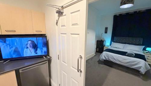 Bespoke 2 Bedroom Apt Derby City - Foto 5