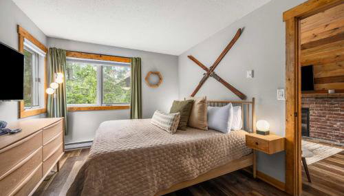Renovated Ski In Out Condo King Bed Patio Grill - Foto 3