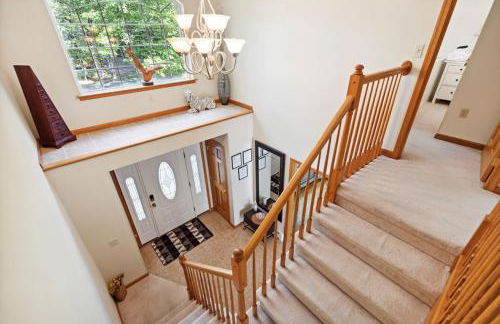 Spacious Home by Kalahari Waterpark, Camelback, Jim Thorpe, FREE EV and PRIVATE SAUNA - Foto 34