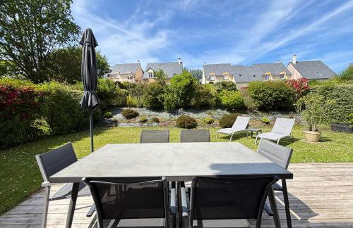 Jolie Colombe, maison 3 ch 2 sdb beau jardin terrasse aménagée à 15 mn à pied de la mer du centre Port en Bessin proche golf et d'Omaha Beach et Bayeux - Photo 27