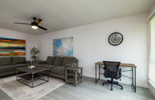 Heart of Euless - Quick Drive to World Cup Events! - Foto 24