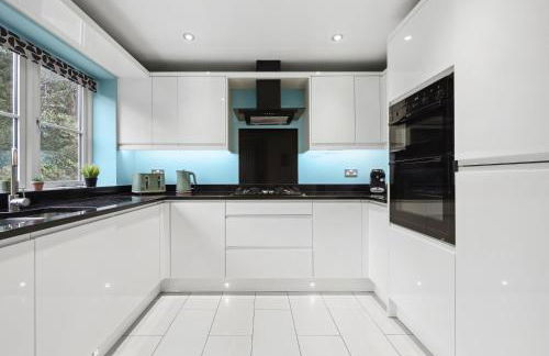 NEC Birmingham Airport Modern Village Retreat, Sleeps 7, Free Parking - Foto 14