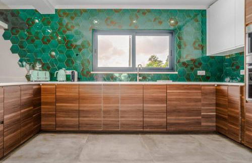 Luxurious 4Bedroom Villa Retreat by Lisbeyond - Foto 15