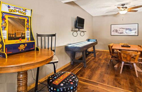 Weatherwood - Gorgeous Luxury Cabin with Spa! - Foto 35