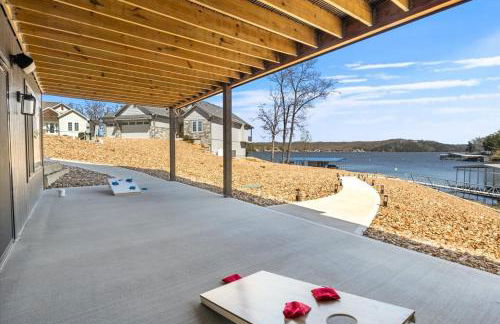 Accessible Lakeside Luxury at the 45mm w/ Private Dock, Sunset Views & More - Foto 49
