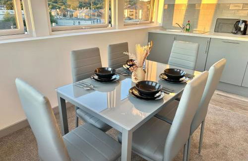 Two Bedroom Flat by Brookland Stays Serviced Accommodation Short Lets Leeds with Free WiFi - Foto 9
