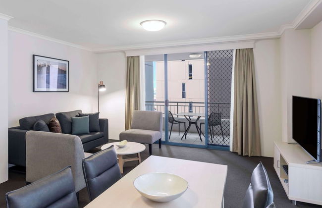 Oaks Sydney Castlereagh Suites - Photo 13