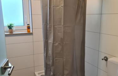 WellandHome Aalen - Business Apartment - 4 single beds - Foto 15