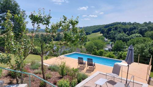 Maison avec magnifique vue et piscine privative - Photo 1