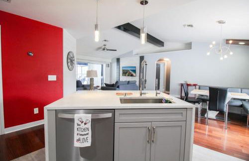 Chic 3 BR Private Pool Home in Lehigh Acres - Foto 34