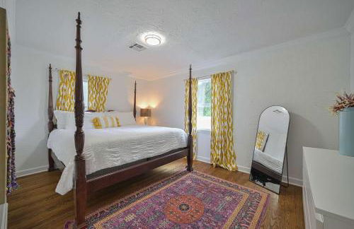 Communal Crashpad-City Card for local biz discounts - Foto 40