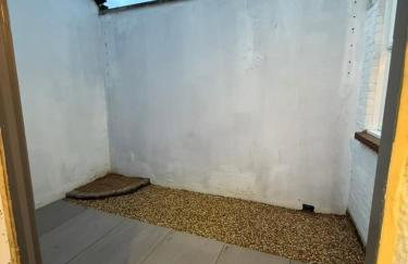 Amanah Properties - Elegant 4-Bedroom Home in Wembley with Parking, Perfect for Contractors - Foto 42