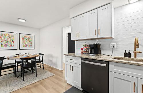 Stylish 1BR Upper Flat in Vibrant Royal Oak - Foto 31