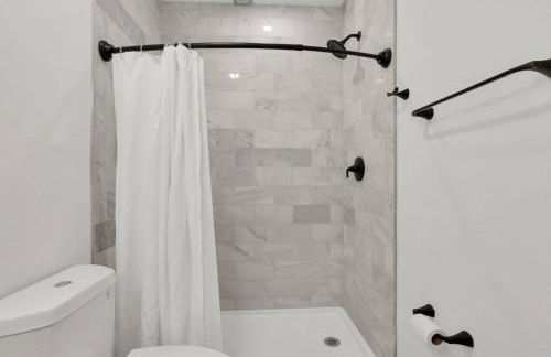 Spacious Historic 8-Bedroom Manor in Short North - Perfect for Large Groups - Foto 20