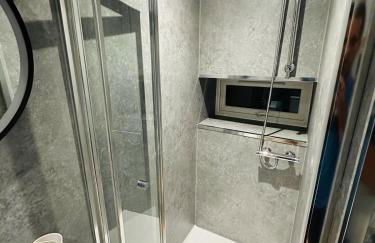 Northcliffe - Stylish Stone Cottage - Spa Bath - Peak Views - Photo 19