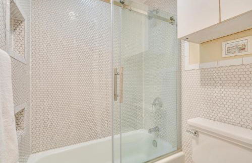 Austin Home Near Zilker Park with Yard Pets Allowed - Photo 19