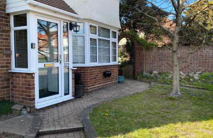 4 Bedroom House By Your Stay Solutions Short Lets & Serviced Accommodation Southampton With Terrace & Garden - Foto 57