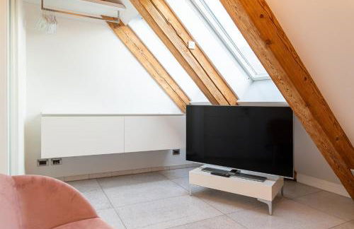 Artist House - Photo 48