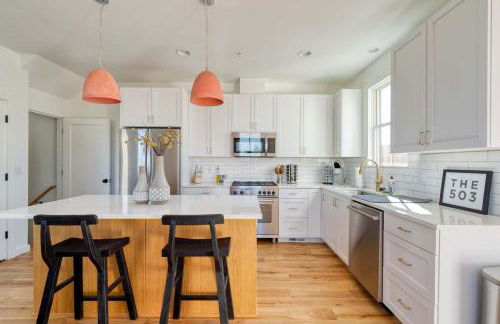 Spacious Townhome Combination for the Whole Family - Photo 19