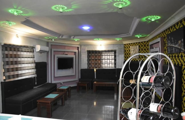 Beautiful 1 Bed, Living Room in a Hotel Penthouse - Foto 10