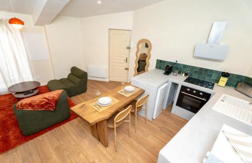 Séjour cosy au cœur de Vienne-tout à 2 min à pied - Photo 4