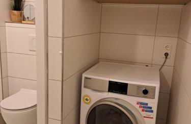 Livora Living - Stilvolles DG-Apartment an der Fußgängerzone - 2 Schlafzimmer - Foto 28