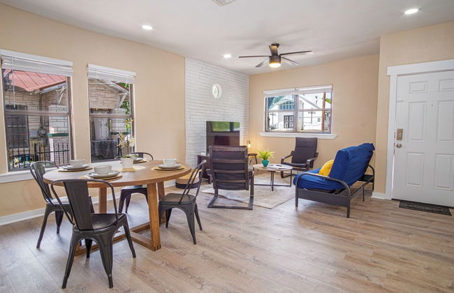 Modern Living 3br/2ba Close to Amazing Downtown - Photo 15