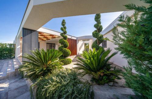 Villa Royal Green Two - Photo 59