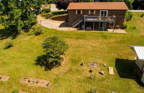 Romantic Garden Studio - 1BR - Indoor Fireplace - Foto 28