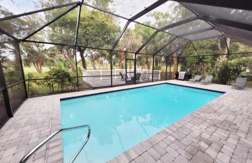 Remodeled 4BR Pool Home/IMG Golf View/Near Beaches - Photo 22
