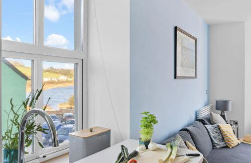10 At The Beach, Torcross - Foto 16