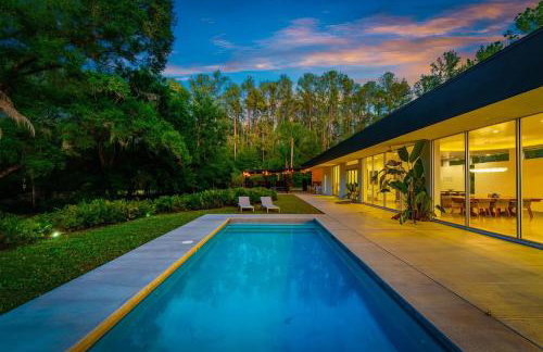 Floral City Oasis - Pool, BBQ Area & Forest View - Foto 50