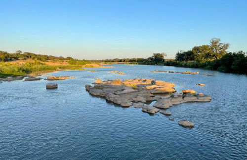 Gorgeous, secluded escape near River with Game room! - Photo 48