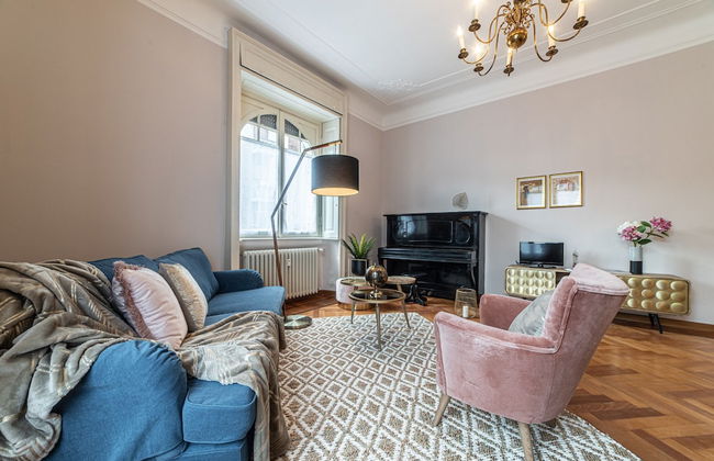 JOIVY Sophisticated Flat W/ Desk - Foto 31