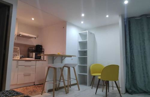 Studio Indépendant dans Maison de Village - Foto 1