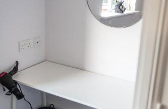 Charming Entire House By Newman Stays Short Lets & Serviced Accommodation Bingham With Free WiFi, Smart TV & Great Location - Foto 27