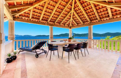 Villa Ragusea With a Private Beach - Photo 5