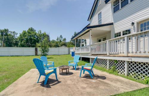Spacious Yard, Games and Fire Pit Grove Home Rental - Foto 3