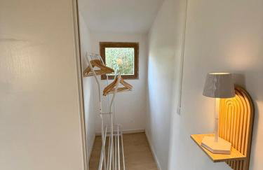 Small Provencal Castle with Swimming Pool, Tennis, Gym & Calm - Foto 25