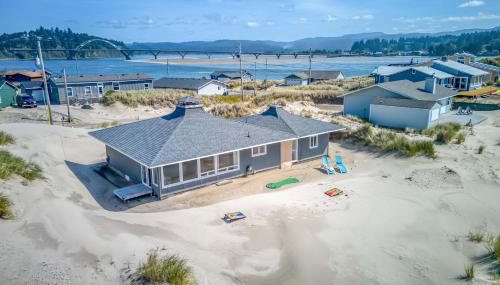 Sand and Sky - Photo 2