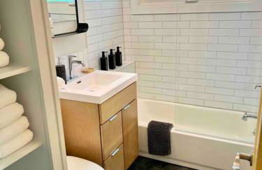 UncleLarry's Lake Place, Sleeps 10 & Hot Tub - Foto 16